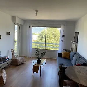 https://entre-lac-et-montagnes-47m.hotels-rhonealpes.com